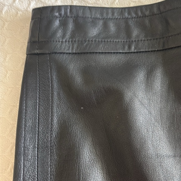 Banana Republic genuine leather skirt - Picture 4 of 5